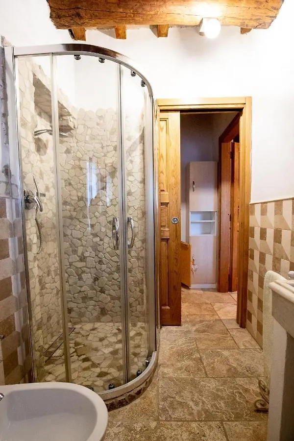 Casa vacanze La Casetta Nel Borgo Castelnuovo di Val di Cecina Italia